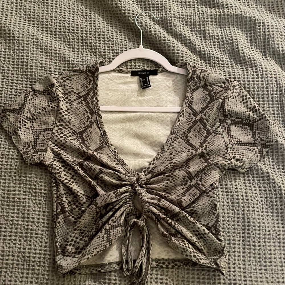 crop top